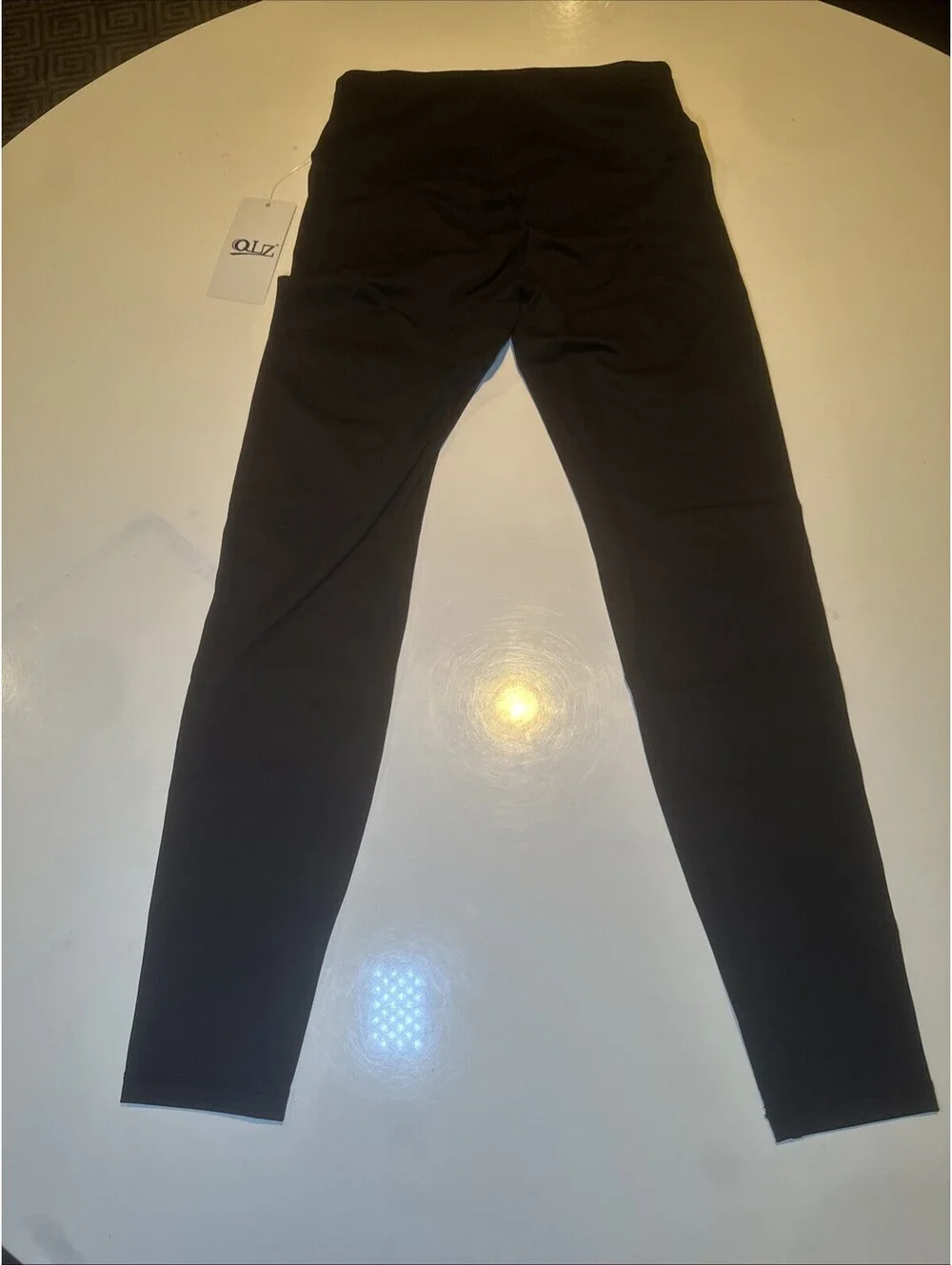 QLZ - Yoga Leggings - Black -  Size Large  (L) - New With Tags!